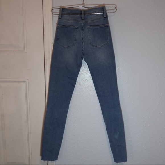 Frame Denim Light Wash High-Rise Skinny Jeans - Picture 2 of 3